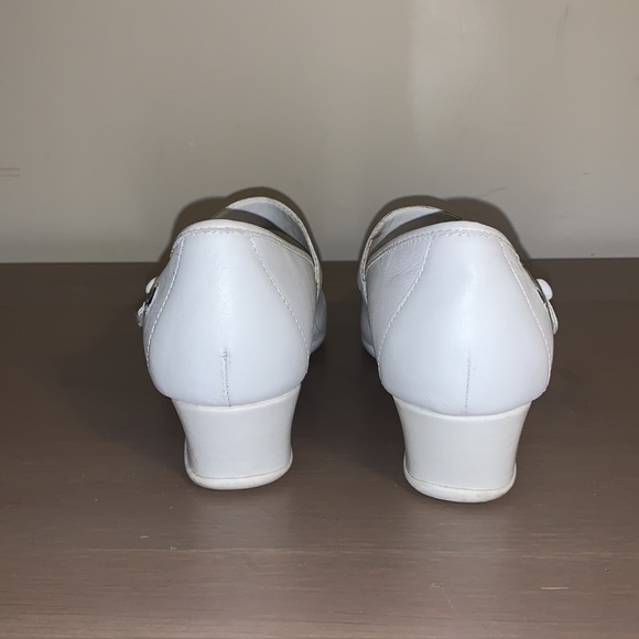 Nurse Mates “Faith” Vintage White Leather Nursing Wedges - Women’s Size 7.5 - Picture 5 of 10